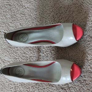 Size nine Jessica Simpson heels